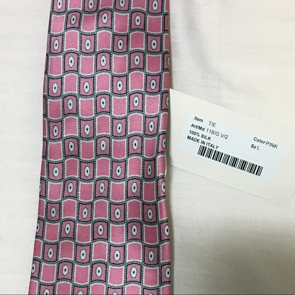 Italian Men's Pink Tie 100% Silk - Picture 3 of 4